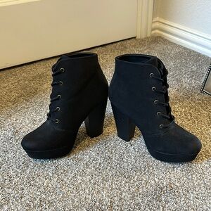 Steve Madden Ankle Boots w/ Heel